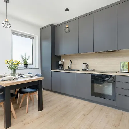 아파트 Nadmorski Z Parkingiem W Ustroniu Morskim By Renters *