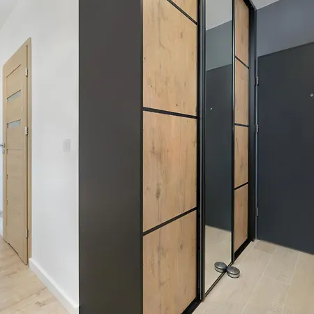 Nadmorski Z Parkingiem W Ustroniu Morskim By Renters 아파트