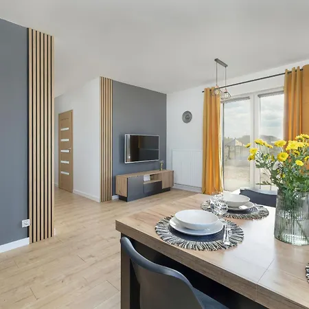 아파트 Nadmorski Z Parkingiem W Ustroniu Morskim By Renters *